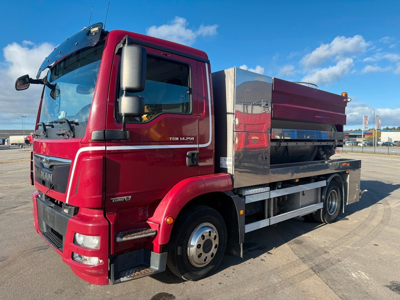 MAN TGM 14.250 VM-Tarm Stainless Steel 5600 l. Kombi - Asenizācijas mašīna: foto 1 MAN TGM 14.250 VM-Tarm Stainless Steel 5600 l. Kombi - Asenizācijas mašīna: foto 1