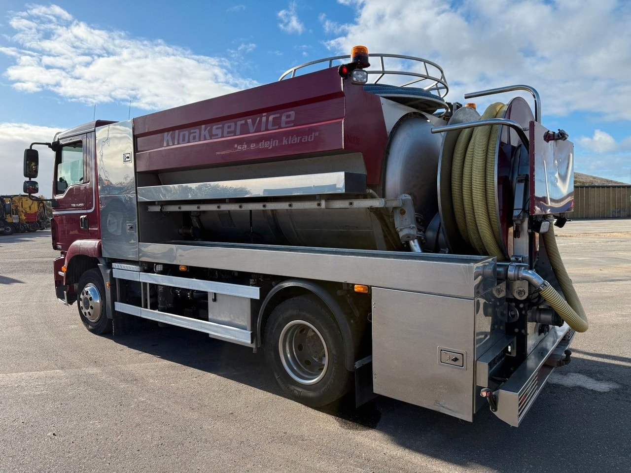 MAN TGM 14.250 VM-Tarm Stainless Steel 5600 l. Kombi - Asenizācijas mašīna: foto 4 MAN TGM 14.250 VM-Tarm Stainless Steel 5600 l. Kombi - Asenizācijas mašīna: foto 4