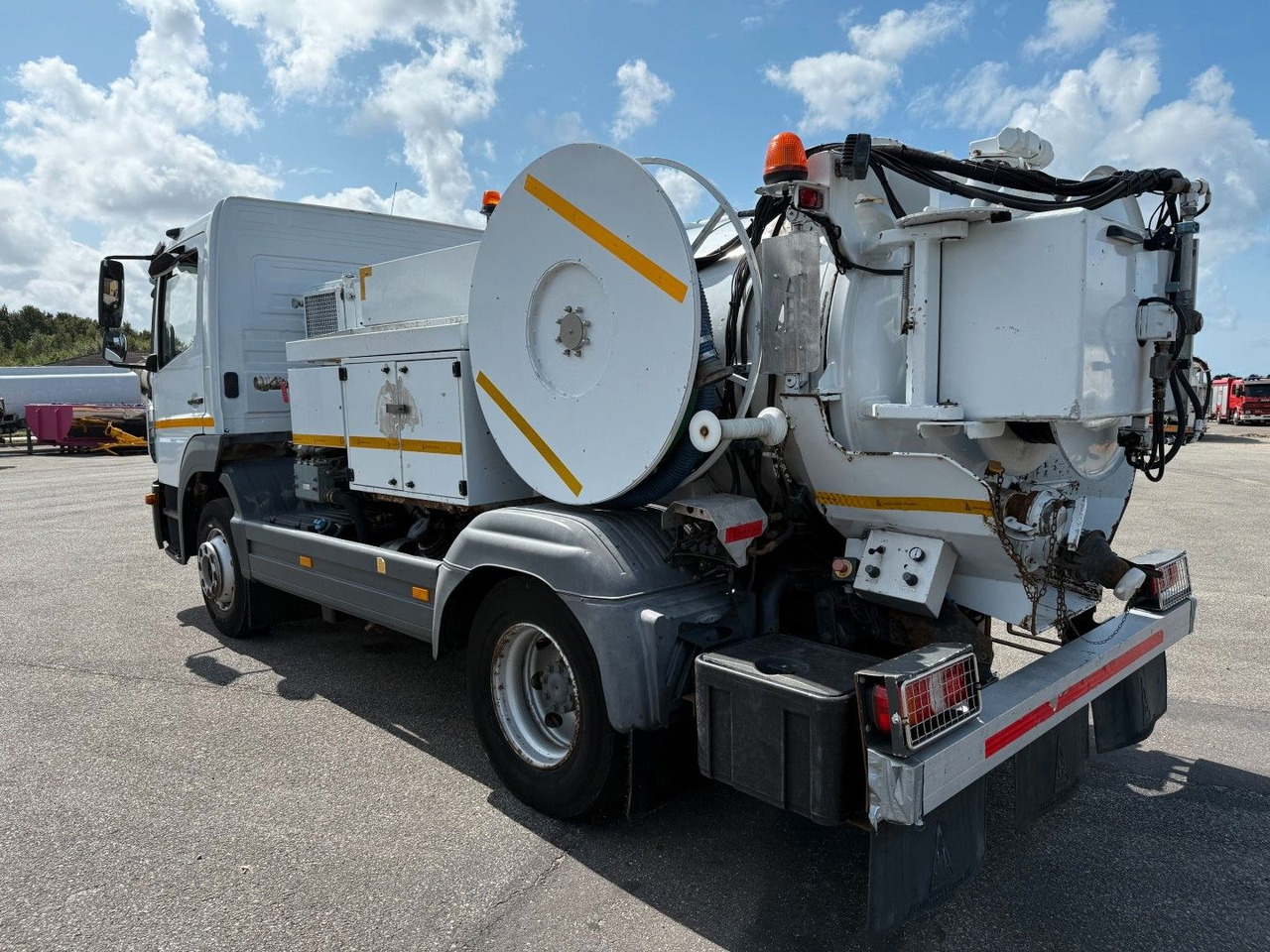 Mercedes-Benz Atego 1323 RHD Euro 6 Hvidtved Larsen Cityflex - Asenizācijas mašīna: foto 3 Mercedes-Benz Atego 1323 RHD Euro 6 Hvidtved Larsen Cityflex - Asenizācijas mašīna: foto 3