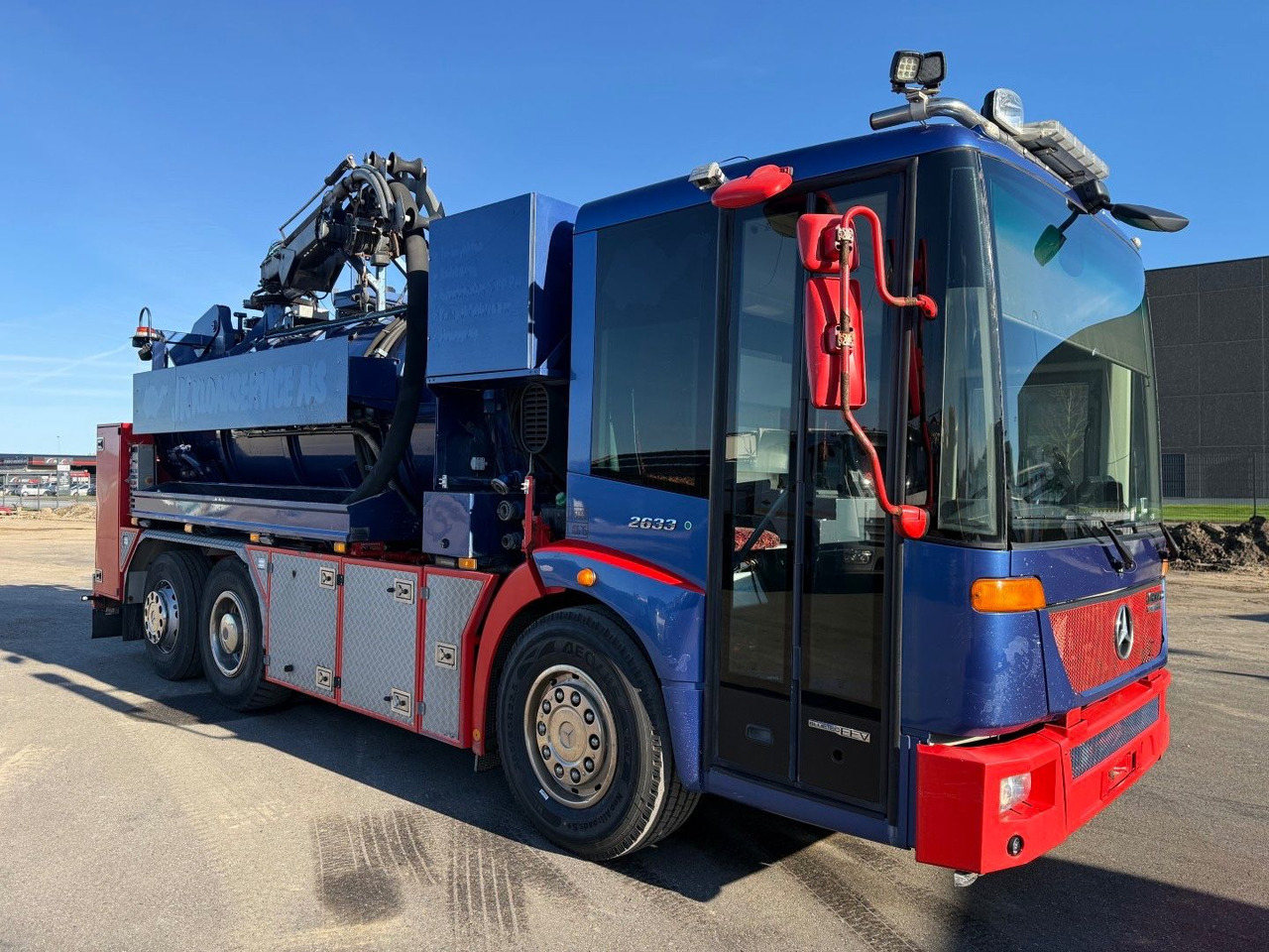 Mercedes-Benz Econic 2633 6x2*4 Hvidtved Larsen SLP309 Euro 5 - Asenizācijas mašīna: foto 2 Mercedes-Benz Econic 2633 6x2*4 Hvidtved Larsen SLP309 Euro 5 - Asenizācijas mašīna: foto 2