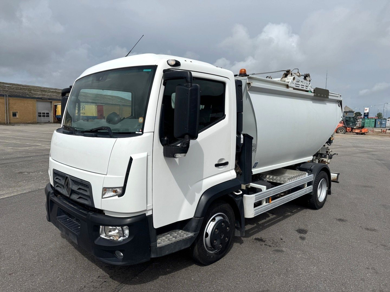 Renault D7.5 180 4x2 Semat/Techno Azimut 8 m3 Garbage - Atkritumu vedējs: foto 1 Renault D7.5 180 4x2 Semat/Techno Azimut 8 m3 Garbage - Atkritumu vedējs: foto 1