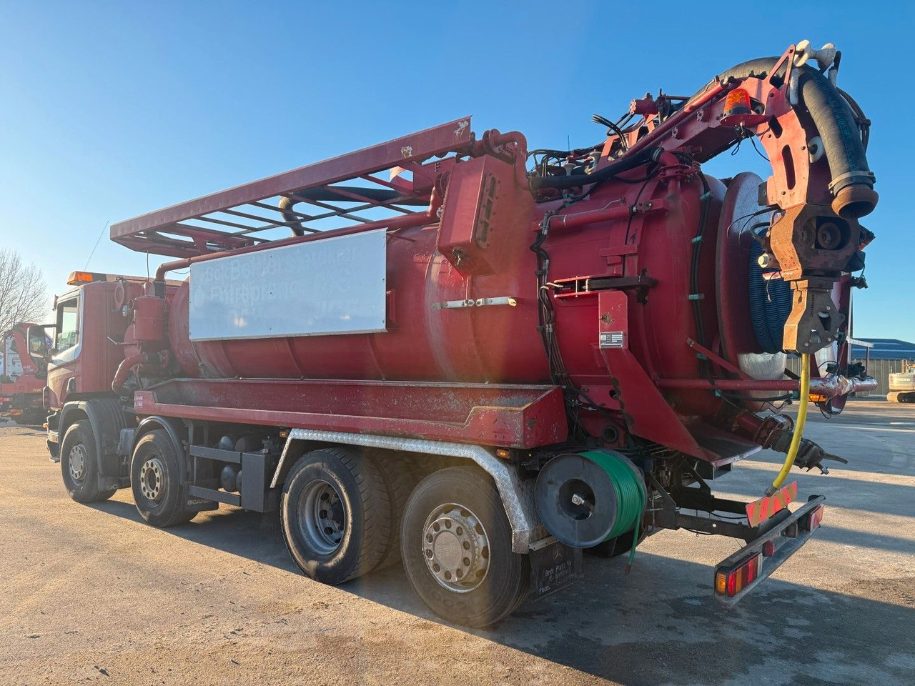 Scania 114/380 8x2*6 Assmann 14 m3 Vacuumtruck - Asenizācijas mašīna: foto 4 Scania 114/380 8x2*6 Assmann 14 m3 Vacuumtruck - Asenizācijas mašīna: foto 4