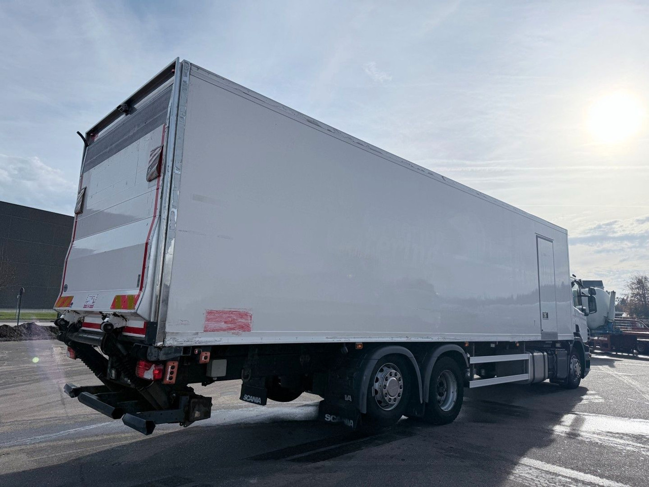 Scania P320 6x2*4 Carrier Supra 1250 Mt 9.80 m Kühl - Kravas automašīna refrižerators: foto 3 Scania P320 6x2*4 Carrier Supra 1250 Mt 9.80 m Kühl - Kravas automašīna refrižerators: foto 3
