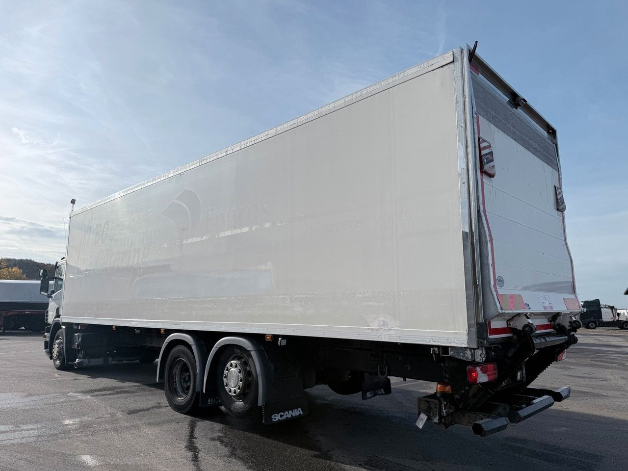 Scania P320 6x2*4 Carrier Supra 1250 Mt 9.80 m Kühl - Kravas automašīna refrižerators: foto 4 Scania P320 6x2*4 Carrier Supra 1250 Mt 9.80 m Kühl - Kravas automašīna refrižerators: foto 4