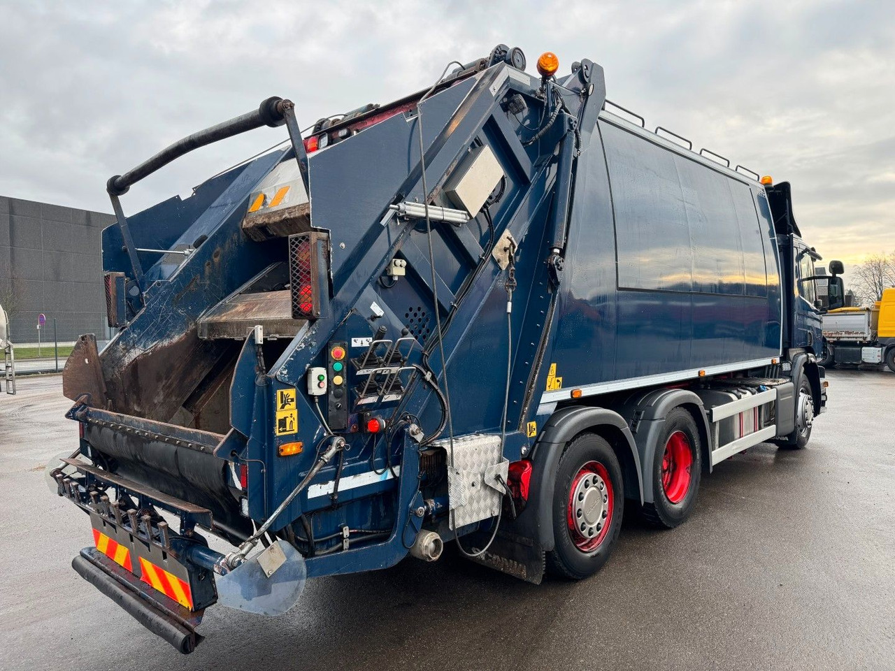 Scania P320 6x2*4 Euro 6 NTM 21 m3 - Atkritumu vedējs: foto 3 Scania P320 6x2*4 Euro 6 NTM 21 m3 - Atkritumu vedējs: foto 3