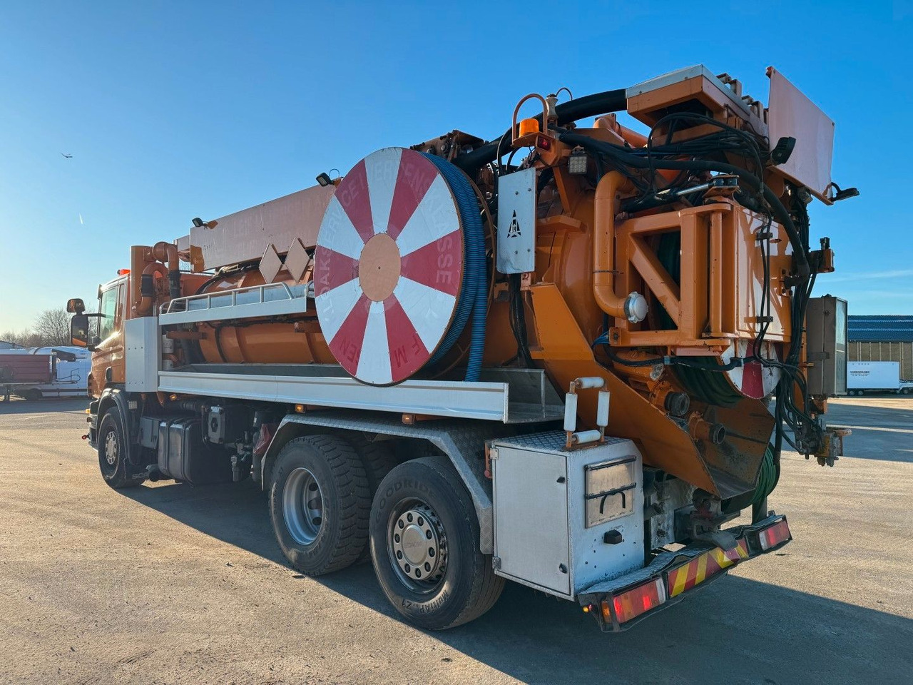 Scania P400 6x2*4 Hvidtved Larsen Flexline 310 - Asenizācijas mašīna: foto 4 Scania P400 6x2*4 Hvidtved Larsen Flexline 310 - Asenizācijas mašīna: foto 4