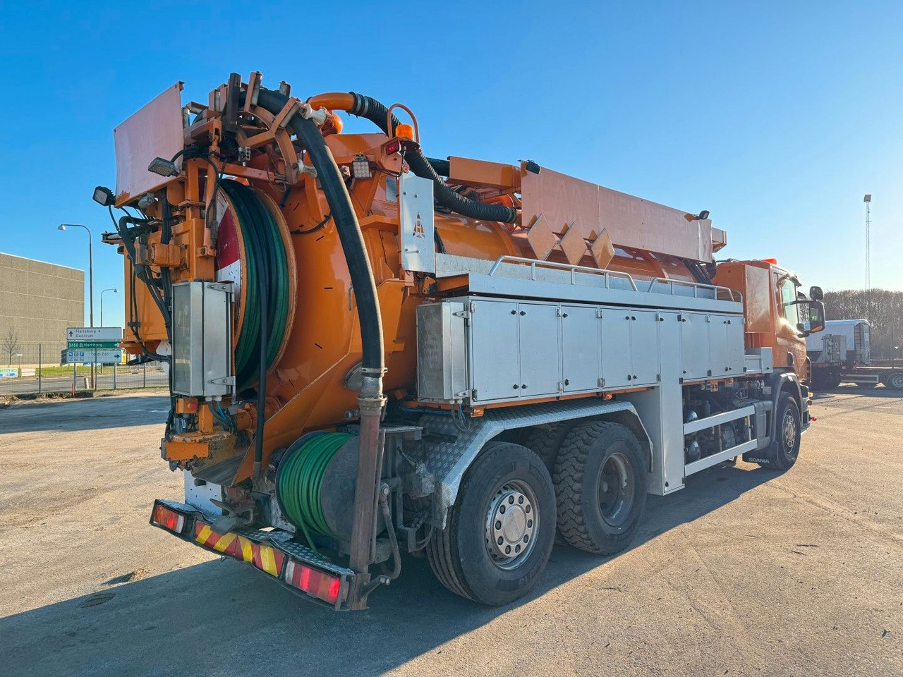 Scania P400 6x2*4 Hvidtved Larsen Flexline 310 - Asenizācijas mašīna: foto 3 Scania P400 6x2*4 Hvidtved Larsen Flexline 310 - Asenizācijas mašīna: foto 3