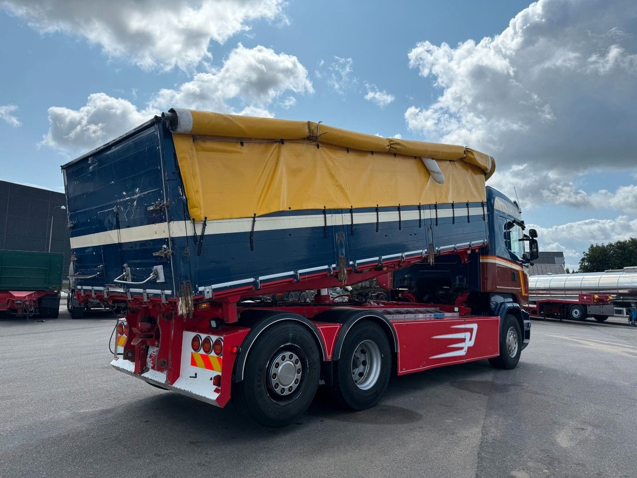 Scania R520 6x2 Highline Getreidekipper Euro 6 - Kravas automašīna pašizgāzējs: foto 3 Scania R520 6x2 Highline Getreidekipper Euro 6 - Kravas automašīna pašizgāzējs: foto 3