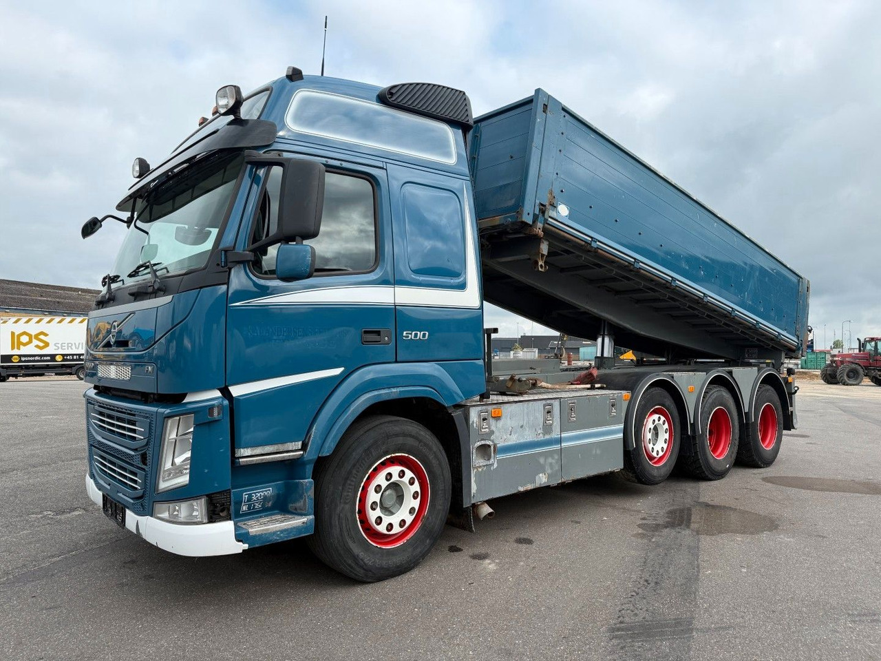 Volvo FM 500 8x4 Pushertridem 3 Way Tipper / Kipper - Kravas automašīna pašizgāzējs: foto 1 Volvo FM 500 8x4 Pushertridem 3 Way Tipper / Kipper - Kravas automašīna pašizgāzējs: foto 1