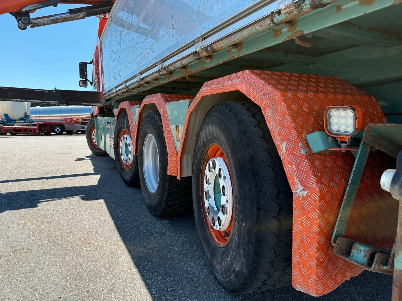 Kravas auto ar manipulatoru Volvo FM500 8x2*6 Crane HMF 2620 K5 Pendel Tipper: foto 19