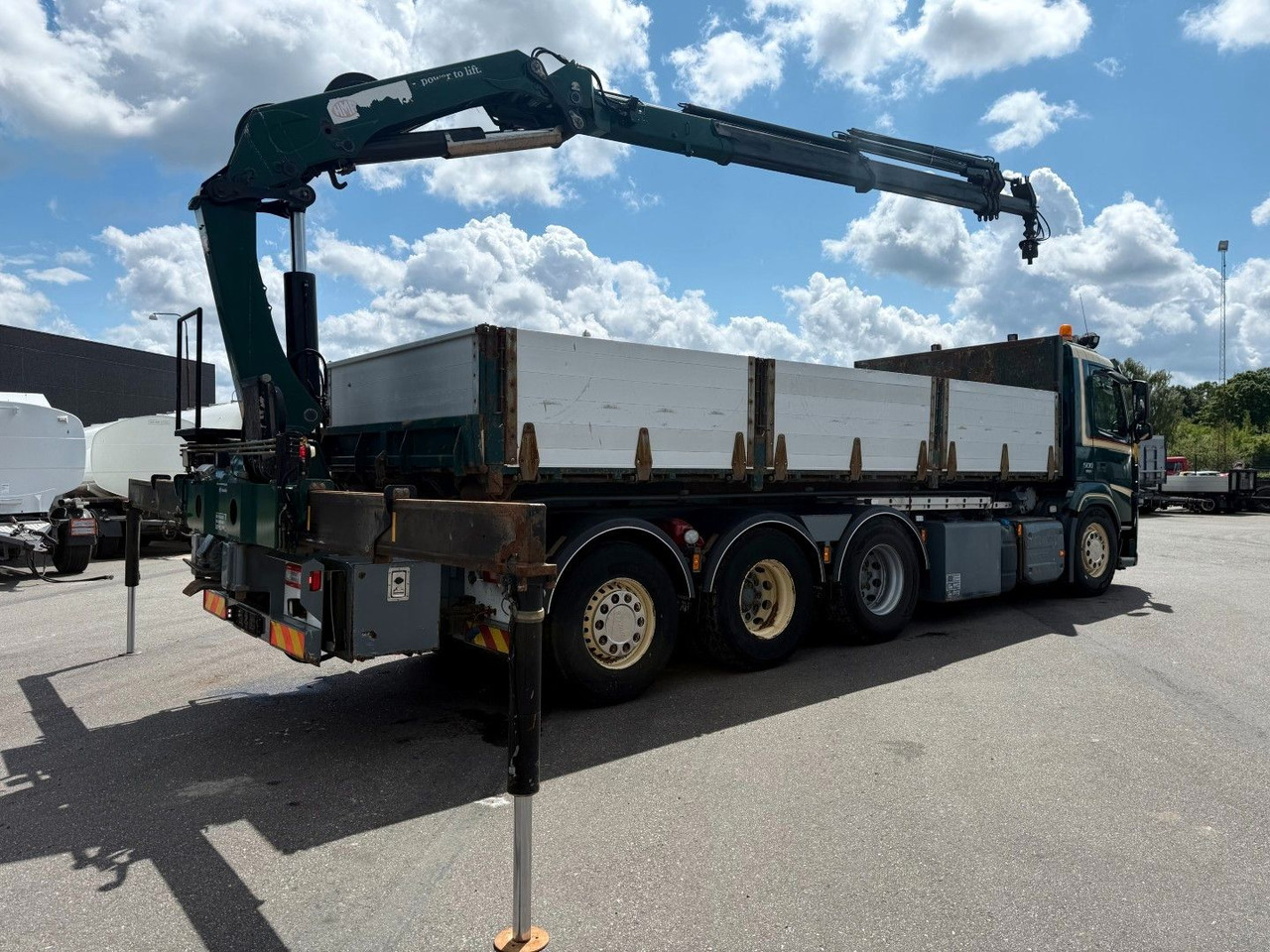 Volvo FM500 8x4*4 Tipper / Crane HMF2620-K5 - Kravas automašīna pašizgāzējs, Kravas auto ar manipulatoru: foto 4 Volvo FM500 8x4*4 Tipper / Crane HMF2620-K5 - Kravas automašīna pašizgāzējs, Kravas auto ar manipulatoru: foto 4