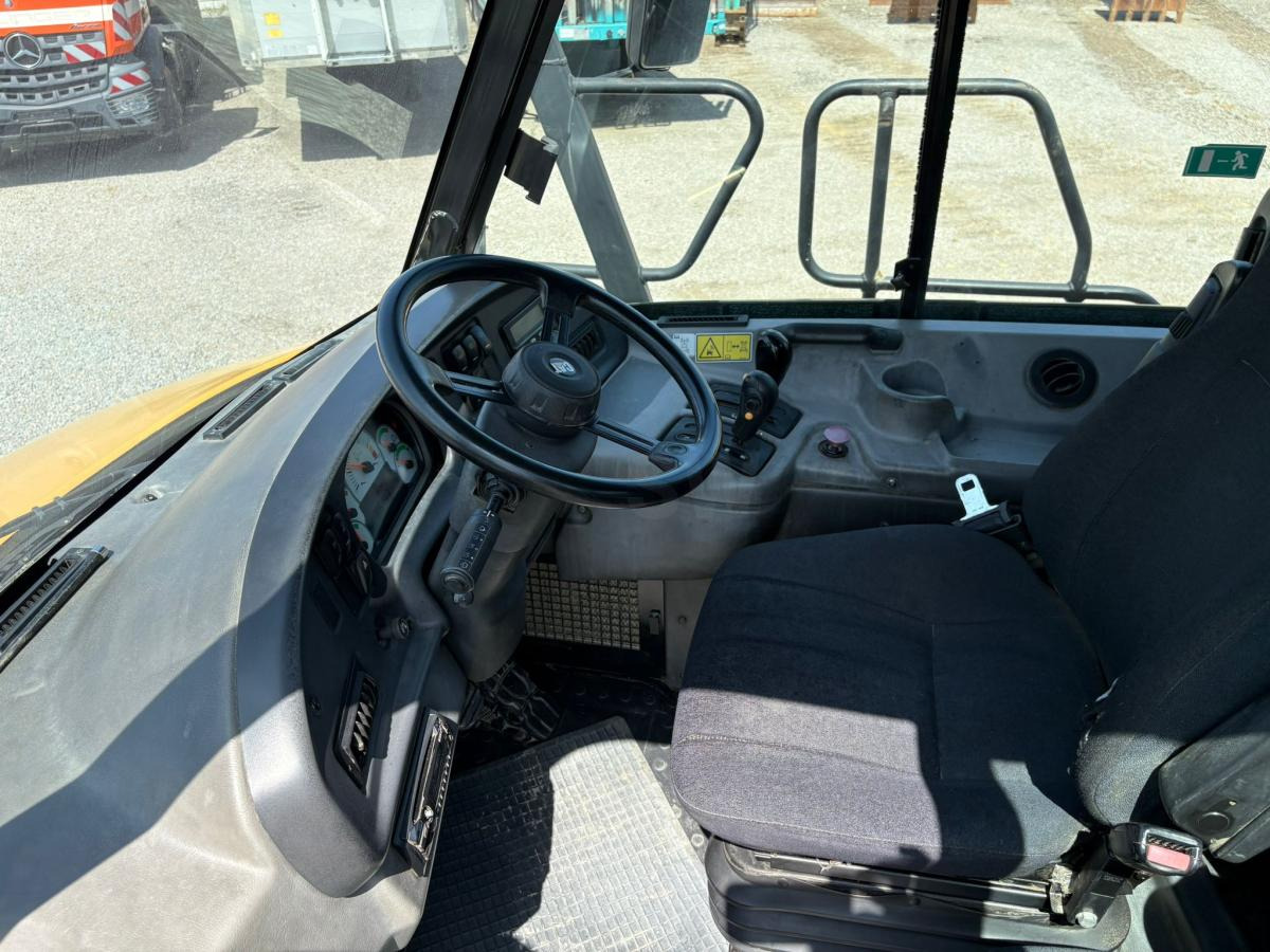 Caterpillar 730 - Artikulētias pašizgāzējs: foto 5 Caterpillar 730 - Artikulētias pašizgāzējs: foto 5