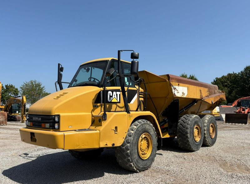 Caterpillar 730 - Artikulētias pašizgāzējs: foto 2 Caterpillar 730 - Artikulētias pašizgāzējs: foto 2
