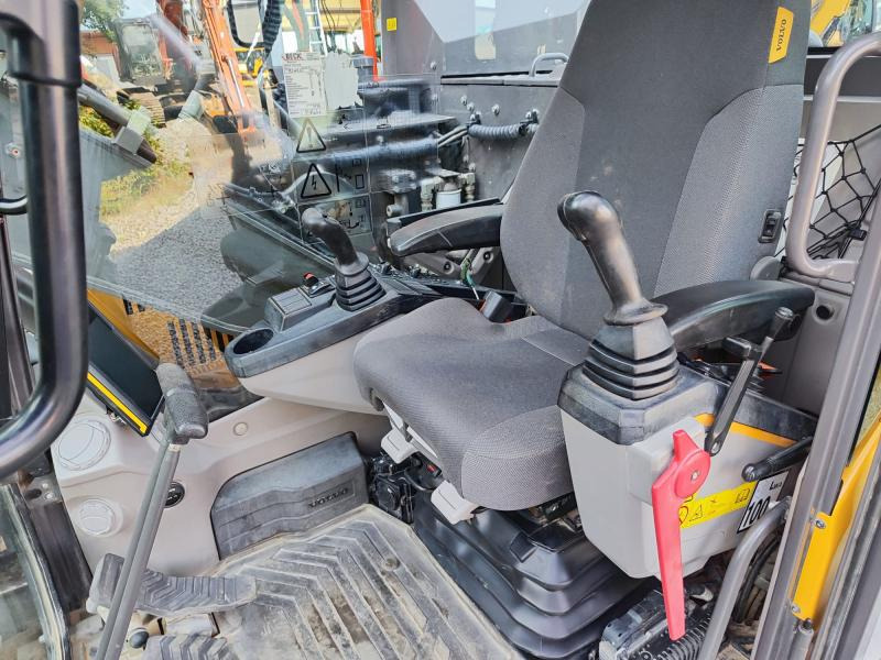 Volvo ECR145EL - Kāpurķēžu ekskavators: foto 5 Volvo ECR145EL - Kāpurķēžu ekskavators: foto 5