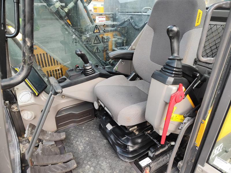 Volvo ECR145EL - Kāpurķēžu ekskavators: foto 5 Volvo ECR145EL - Kāpurķēžu ekskavators: foto 5