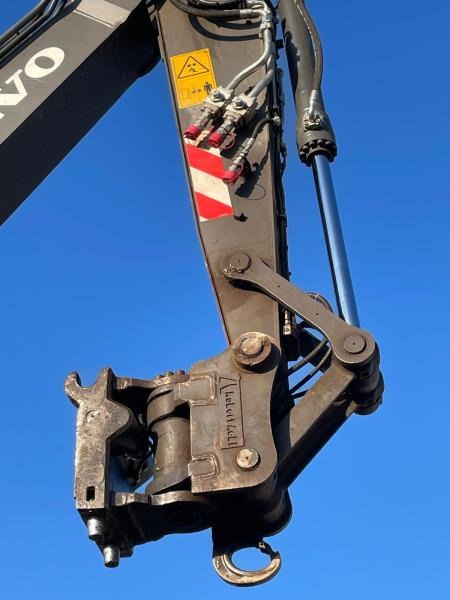 Riteņu ekskavators Volvo EW160E: foto 8