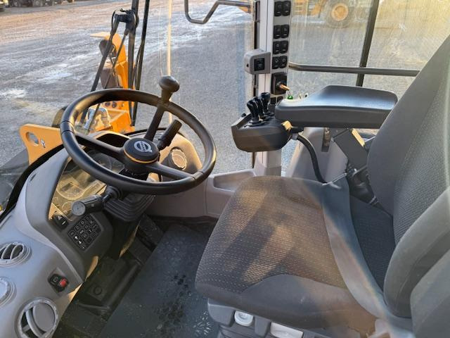 Volvo L110H - Riteņu iekrāvējs: foto 3 Volvo L110H - Riteņu iekrāvējs: foto 3