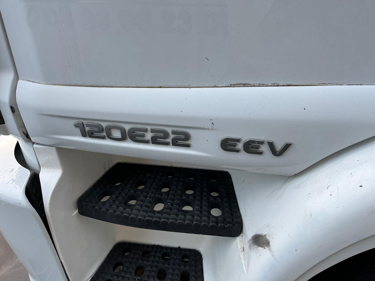 Iveco Eurocargo 120 E 22 - Kravas automašīna ar tentu: foto 4 Iveco Eurocargo 120 E 22 - Kravas automašīna ar tentu: foto 4