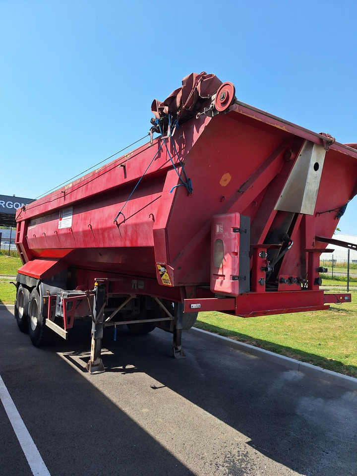 Louault - Puspiekabe pašizgāzējs: foto 3 Louault - Puspiekabe pašizgāzējs: foto 3