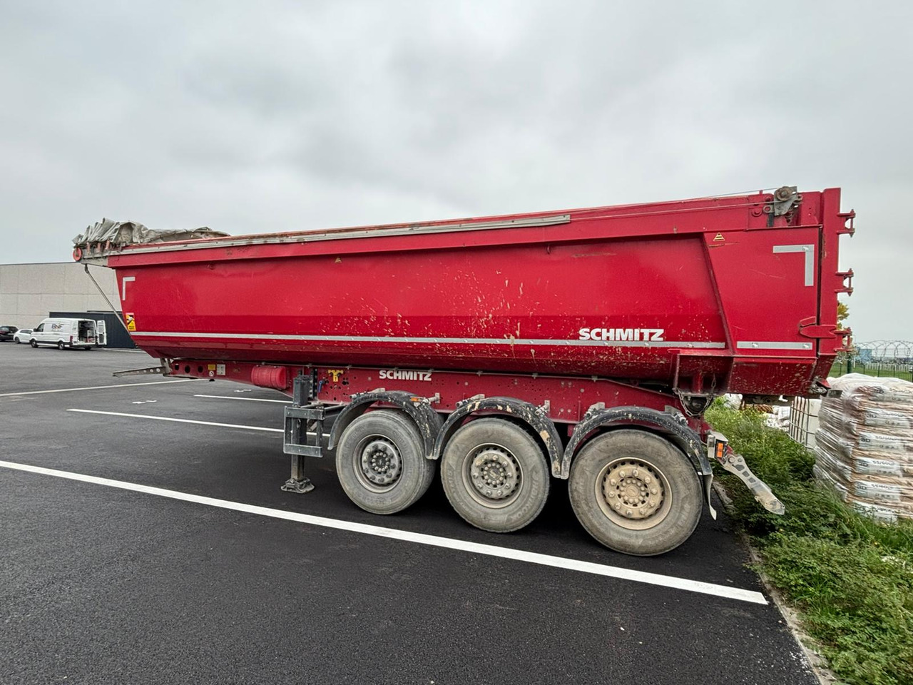 SCHMITZ - Puspiekabe pašizgāzējs: foto 2 SCHMITZ - Puspiekabe pašizgāzējs: foto 2