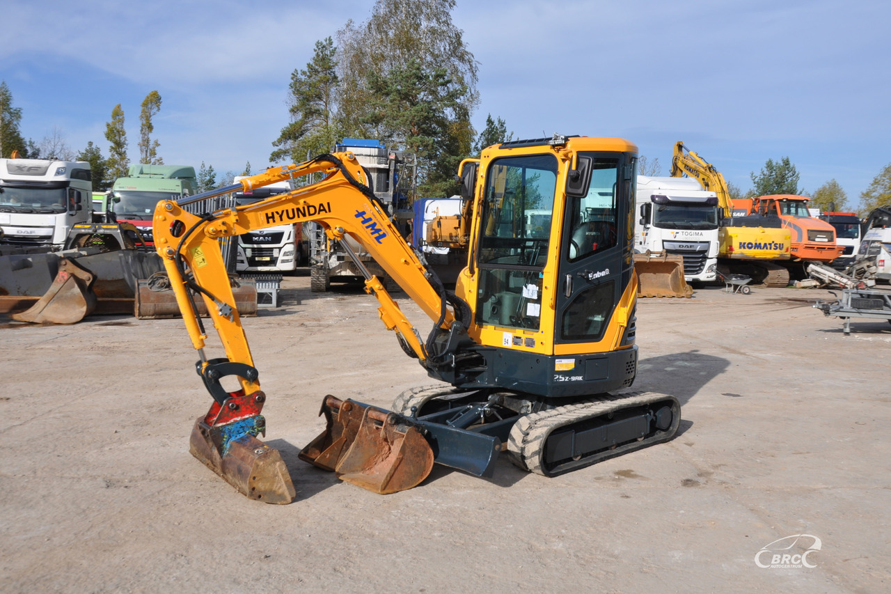Hyundai R25Z-9AK - Mini-ekskavators: foto 1 Hyundai R25Z-9AK - Mini-ekskavators: foto 1