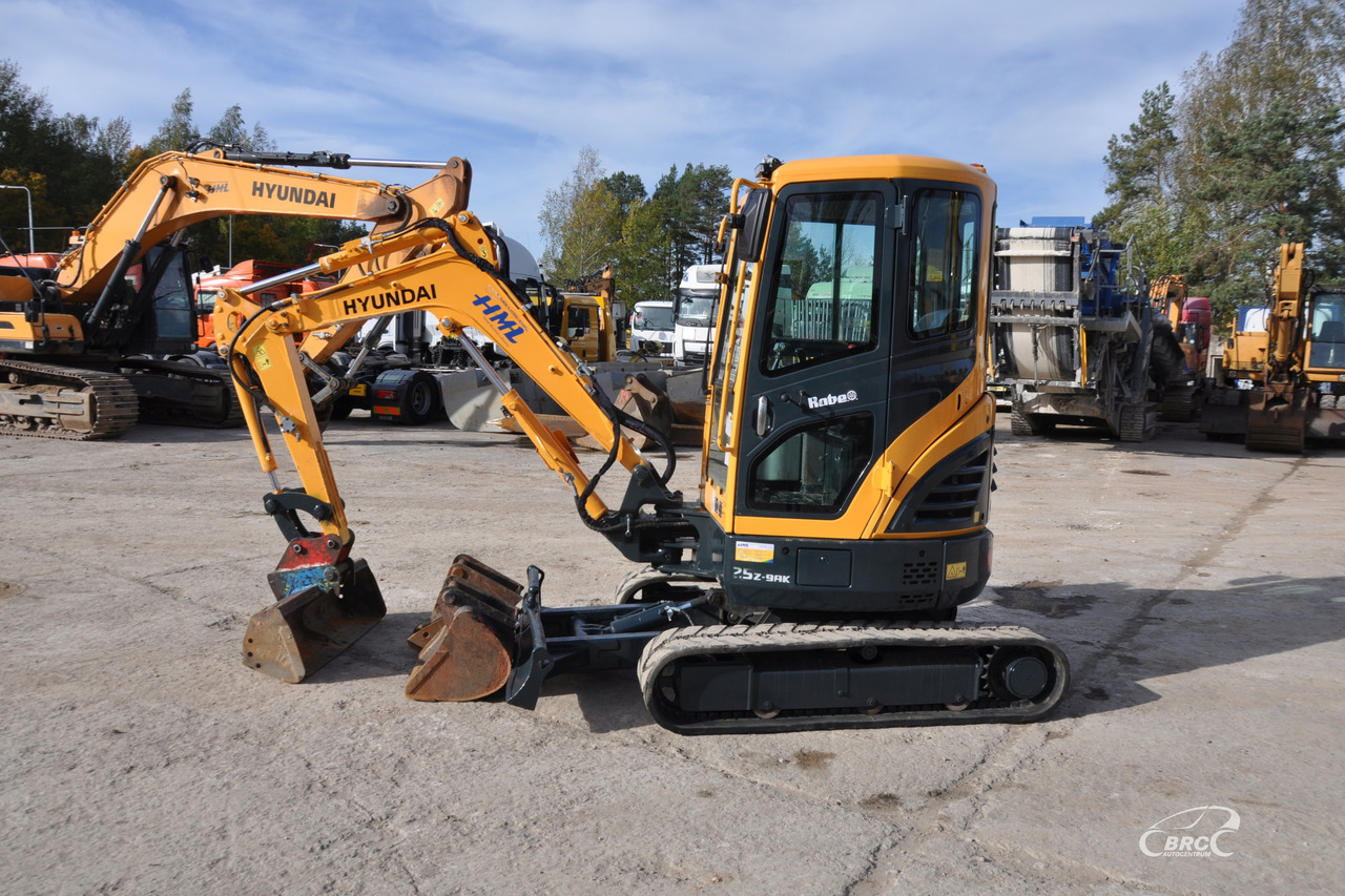 Hyundai R25Z-9AK - Mini-ekskavators: foto 3 Hyundai R25Z-9AK - Mini-ekskavators: foto 3