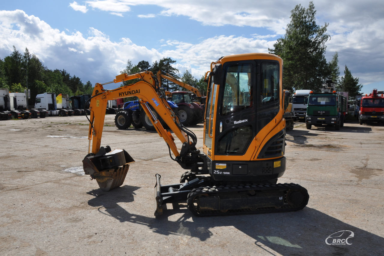 Hyundai R25Z-9AK - Mini-ekskavators: foto 3 Hyundai R25Z-9AK - Mini-ekskavators: foto 3
