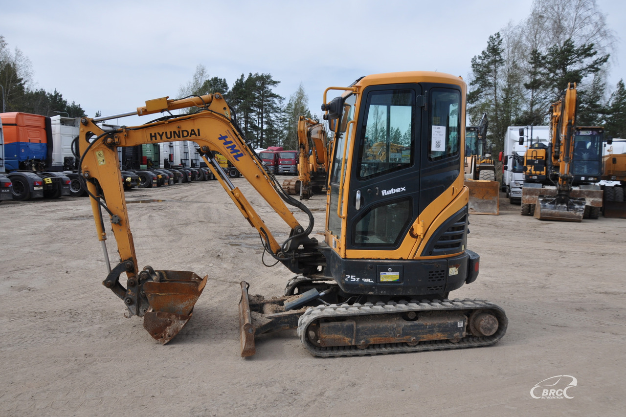 Hyundai R25Z-9AK - Mini-ekskavators: foto 3 Hyundai R25Z-9AK - Mini-ekskavators: foto 3