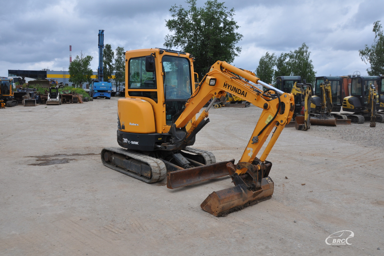 Hyundai R30Z-9AK - Mini-ekskavators: foto 2 Hyundai R30Z-9AK - Mini-ekskavators: foto 2