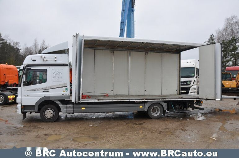 Mercedes-Benz Atego 1022 L VIP Autotransport - Kravas automašīna ar slēgto virsbūvi: foto 4 Mercedes-Benz Atego 1022 L VIP Autotransport - Kravas automašīna ar slēgto virsbūvi: foto 4