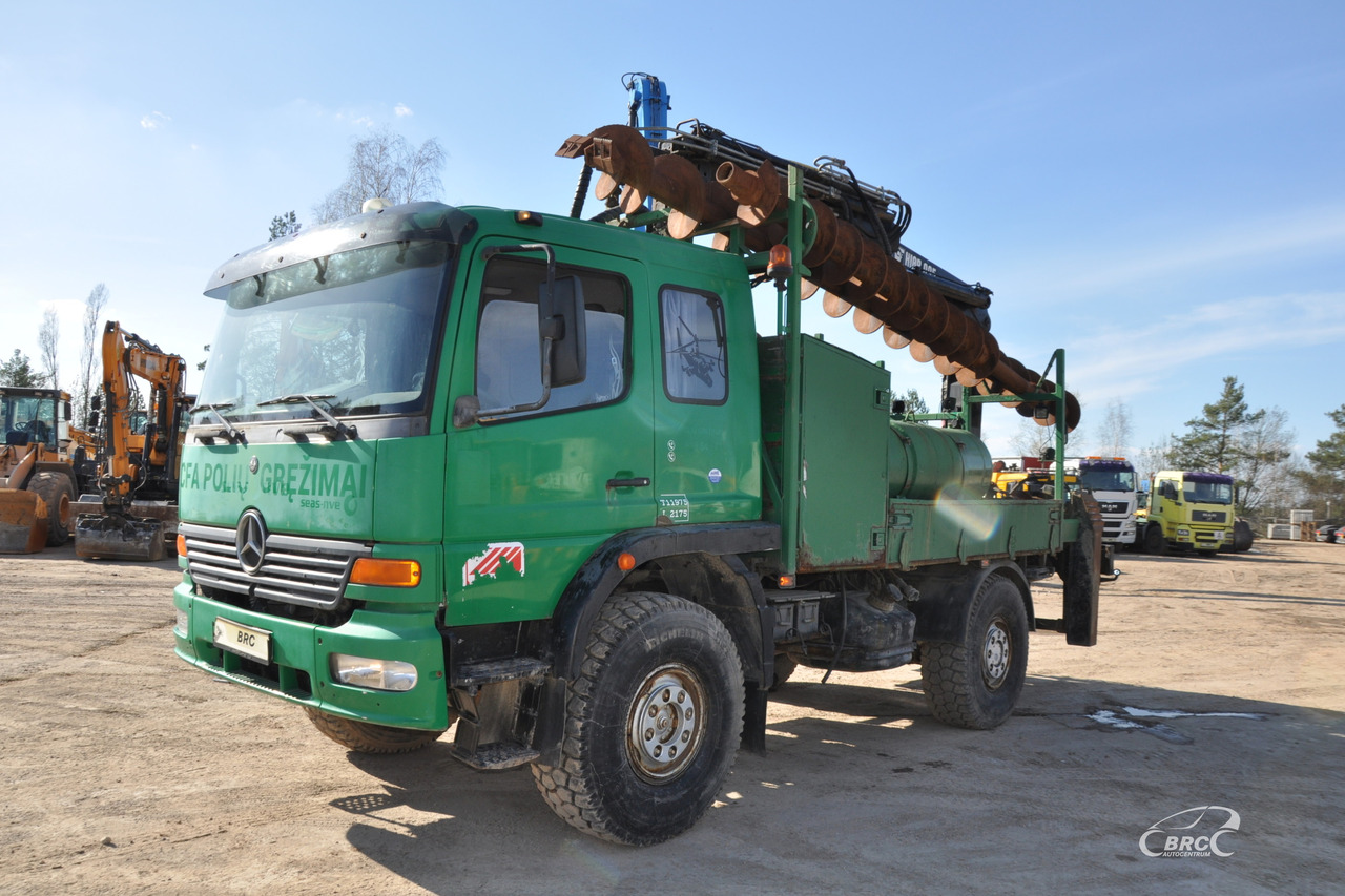 Mercedes-Benz Atego - Lauksaimniecības piekabe-pašizgāzējs: foto 1 Mercedes-Benz Atego - Lauksaimniecības piekabe-pašizgāzējs: foto 1