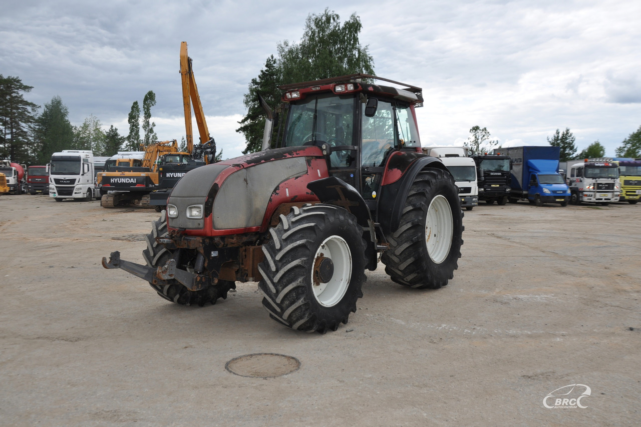 Valtra T190 - Traktors: foto 1 Valtra T190 - Traktors: foto 1