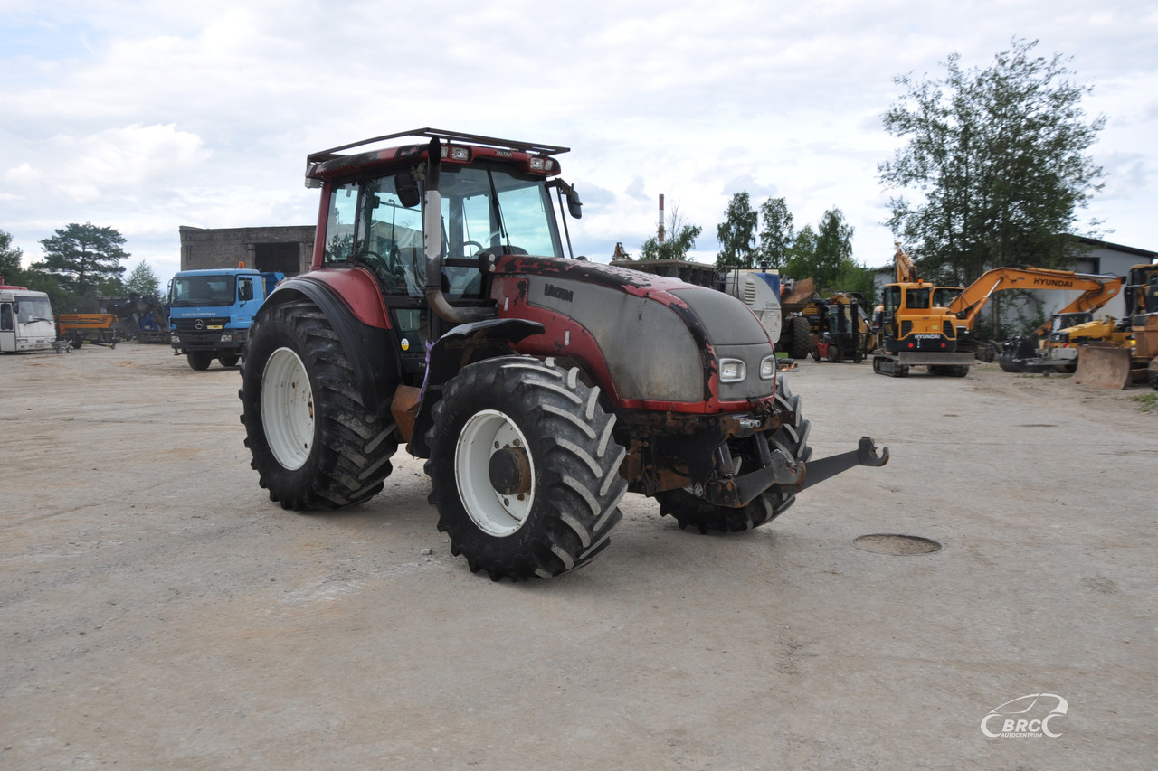 Valtra T190 - Traktors: foto 2 Valtra T190 - Traktors: foto 2