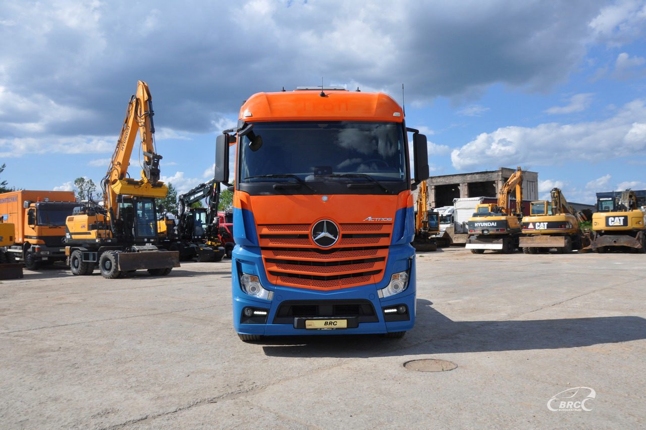 Mercedes-Benz Actros - Vilcējs: foto 3 Mercedes-Benz Actros - Vilcējs: foto 3