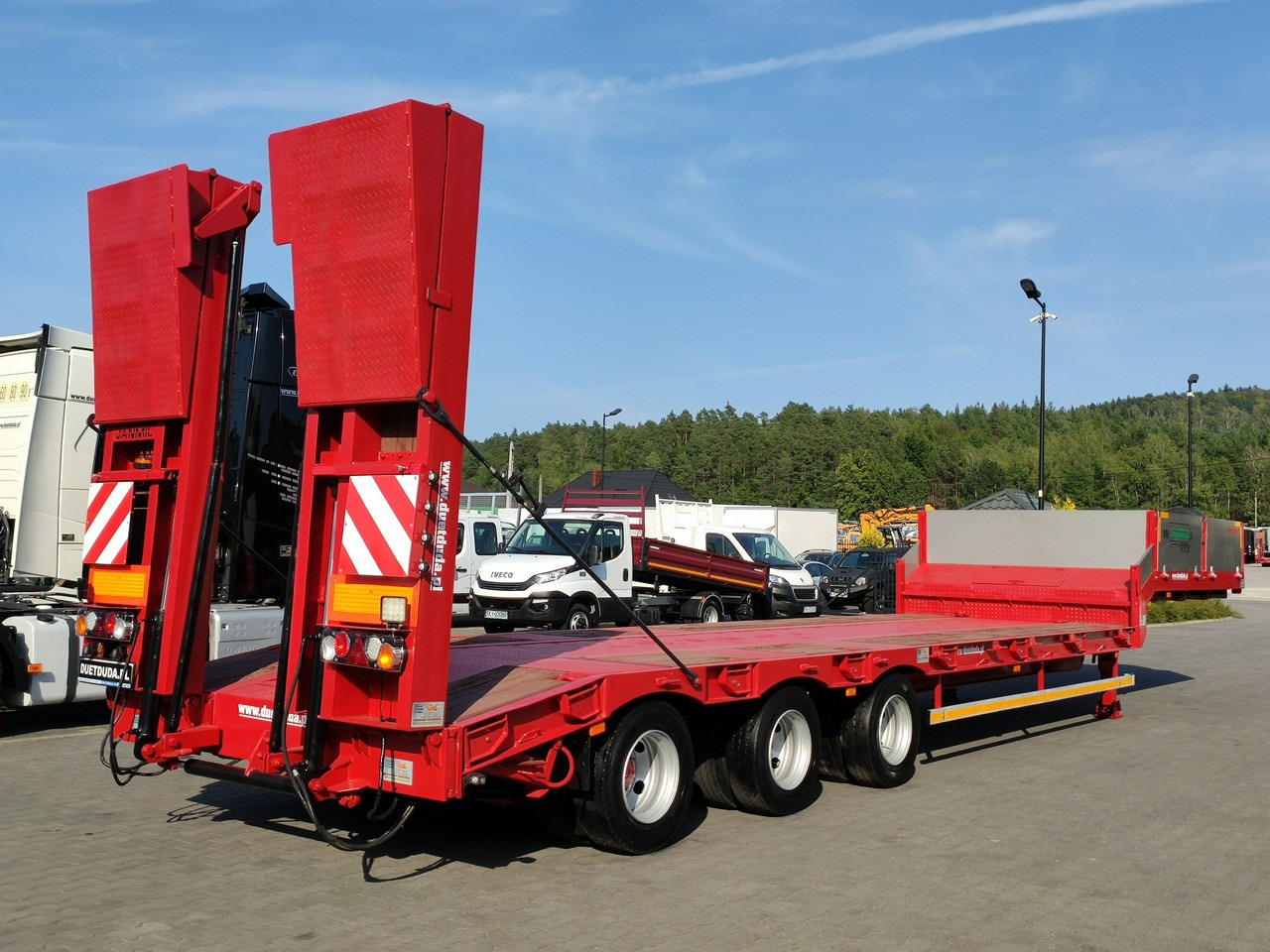 Bodex JANMIL Burtówka Laweta Niskopodłogowa Podczołgówka 3-Osie - Puspiekabe zema profila platforma: foto 3 Bodex JANMIL Burtówka Laweta Niskopodłogowa Podczołgówka 3-Osie - Puspiekabe zema profila platforma: foto 3
