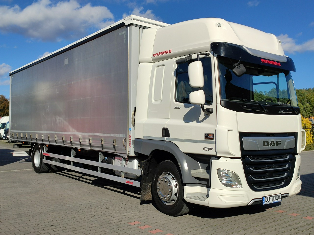 DAF CF 290 E6 Firana Tył Drzwi Dach Podnoszony / Zsuwany Długi 9.30m - Kravas automašīna ar tentu: foto 1 DAF CF 290 E6 Firana Tył Drzwi Dach Podnoszony / Zsuwany Długi 9.30m - Kravas automašīna ar tentu: foto 1