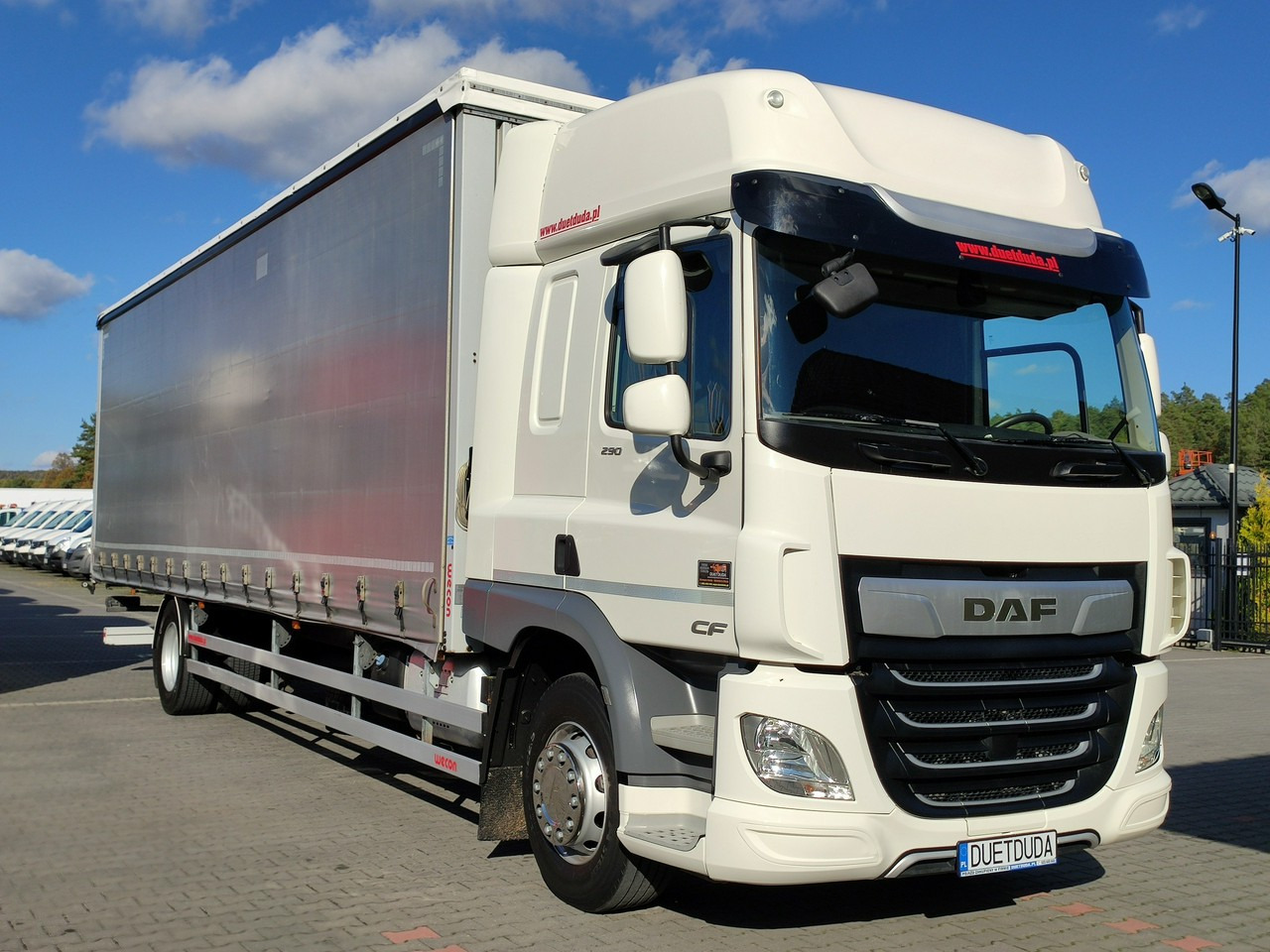 DAF CF 290 E6 Firana Tył Drzwi Dach Podnoszony / Zsuwany Długi 9.30m - Kravas automašīna ar tentu: foto 3 DAF CF 290 E6 Firana Tył Drzwi Dach Podnoszony / Zsuwany Długi 9.30m - Kravas automašīna ar tentu: foto 3