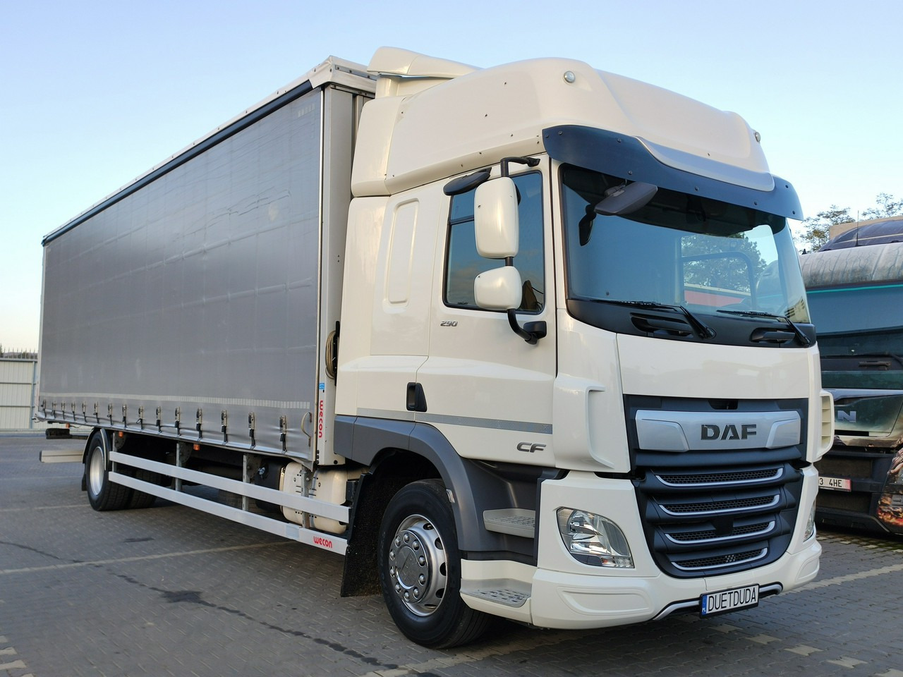 DAF CF 290 E6 Firana Tył Drzwi Dach Podnoszony / Zsuwany Długi 9.30m - Kravas automašīna ar tentu: foto 5 DAF CF 290 E6 Firana Tył Drzwi Dach Podnoszony / Zsuwany Długi 9.30m - Kravas automašīna ar tentu: foto 5