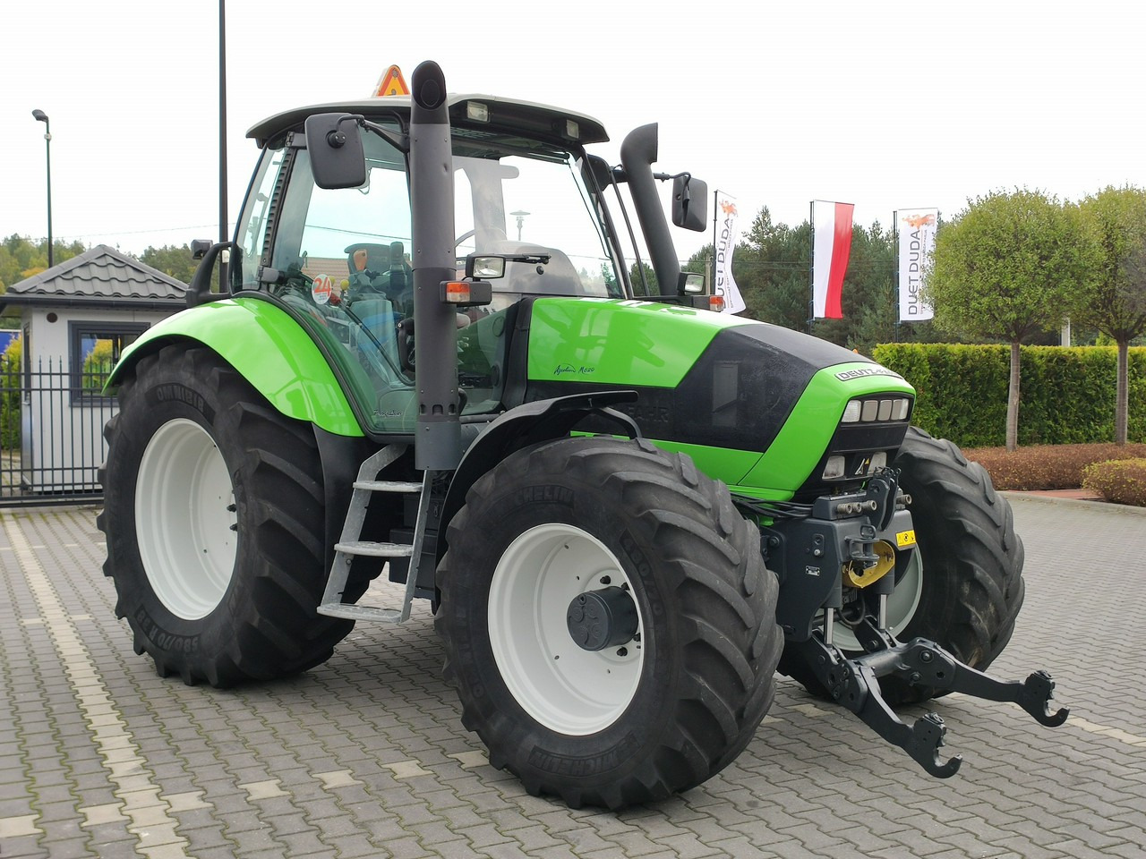 Deutz Fahr Agrotron M620 4x4 Przedni Tuz Wałek W.O.M Wyjścia do Przyczepy - Traktors: foto 2 Deutz Fahr Agrotron M620 4x4 Przedni Tuz Wałek W.O.M Wyjścia do Przyczepy - Traktors: foto 2