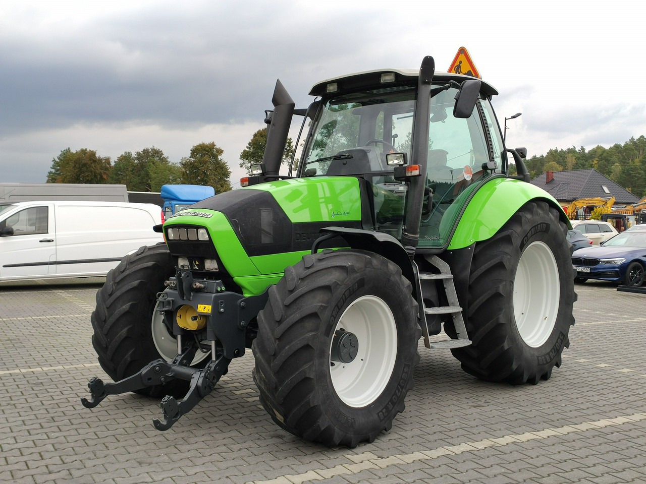 Deutz Fahr Agrotron M620 4x4 Przedni Tuz Wałek W.O.M Wyjścia do Przyczepy - Traktors: foto 1 Deutz Fahr Agrotron M620 4x4 Przedni Tuz Wałek W.O.M Wyjścia do Przyczepy - Traktors: foto 1