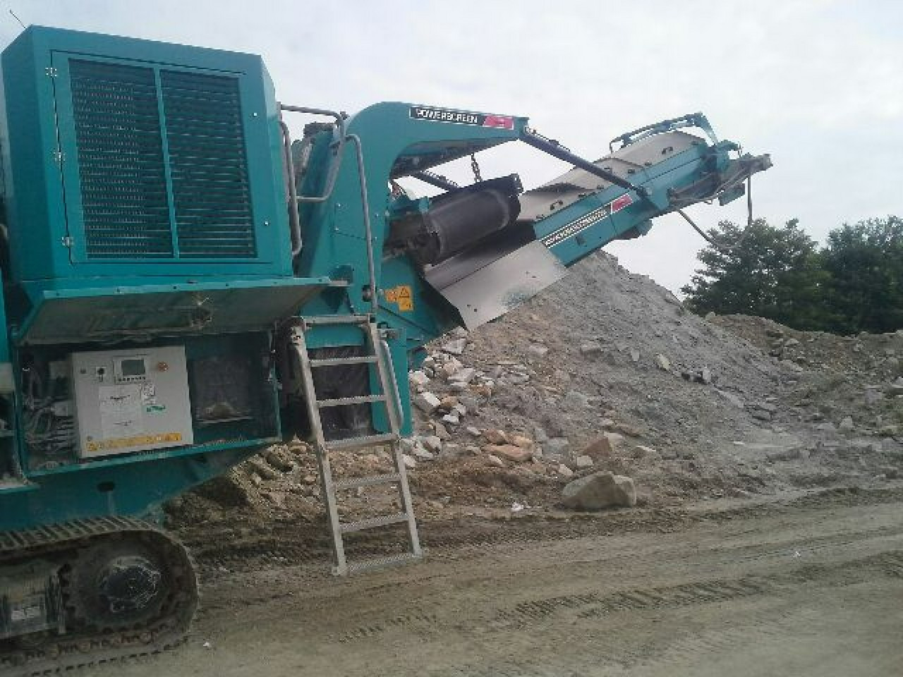 Extec PowerScreen Trakpactor 320 CR 027 Wydajność nawet do 320t/h - Trieciena drupinātājs: foto 2 Extec PowerScreen Trakpactor 320 CR 027 Wydajność nawet do 320t/h - Trieciena drupinātājs: foto 2