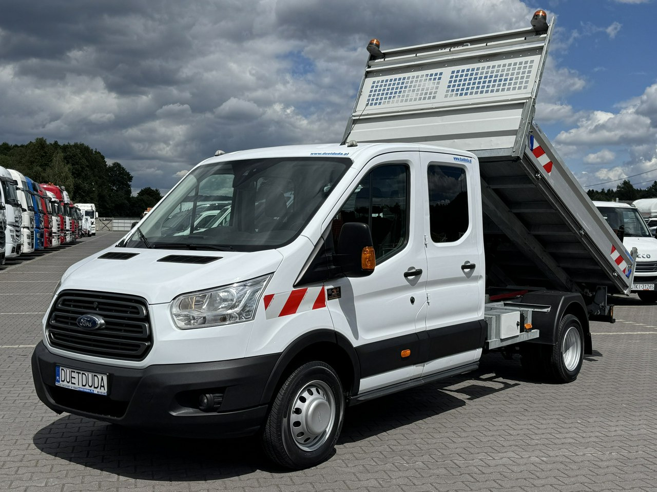 Ford Transit - Komercauto pašizgāzējs: foto 5 Ford Transit - Komercauto pašizgāzējs: foto 5