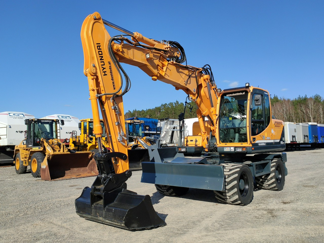 Hyundai 140W-9 Łyżka Skarpowa+Szybko Złącze !!! STAN Bardzo Dobry !!! - Riteņu ekskavators: foto 3 Hyundai 140W-9 Łyżka Skarpowa+Szybko Złącze !!! STAN Bardzo Dobry !!! - Riteņu ekskavators: foto 3