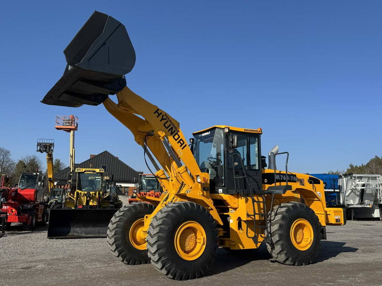 Hyundai HL760-7A Centralne Smarowanie waga-18 ton - Riteņu iekrāvējs: foto 1 Hyundai HL760-7A Centralne Smarowanie waga-18 ton - Riteņu iekrāvējs: foto 1