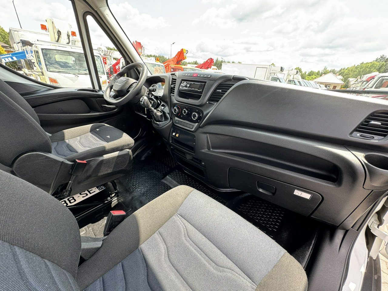 Autopacēlājs Iveco Daily 35S14: foto 30