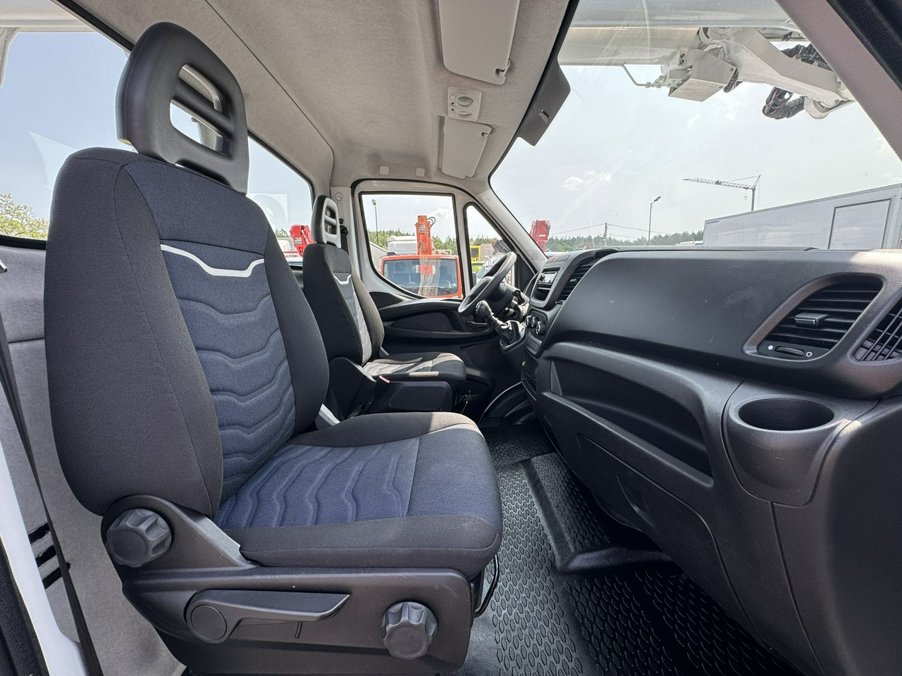 Autopacēlājs Iveco Daily 35S14: foto 30