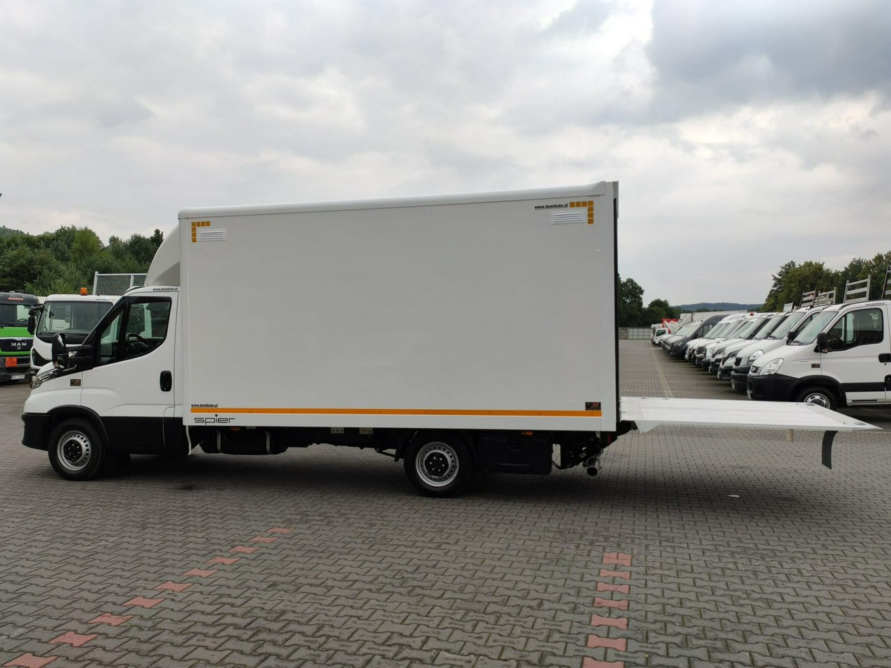 Iveco Daily 35S16S V - Furgons ar slēgtā virsbūve: foto 3 Iveco Daily 35S16S V - Furgons ar slēgtā virsbūve: foto 3