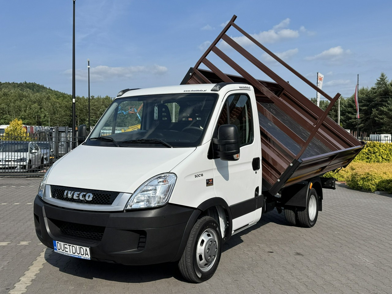 Iveco Daily 50C18 V - Komercauto pašizgāzējs: foto 3 Iveco Daily 50C18 V - Komercauto pašizgāzējs: foto 3