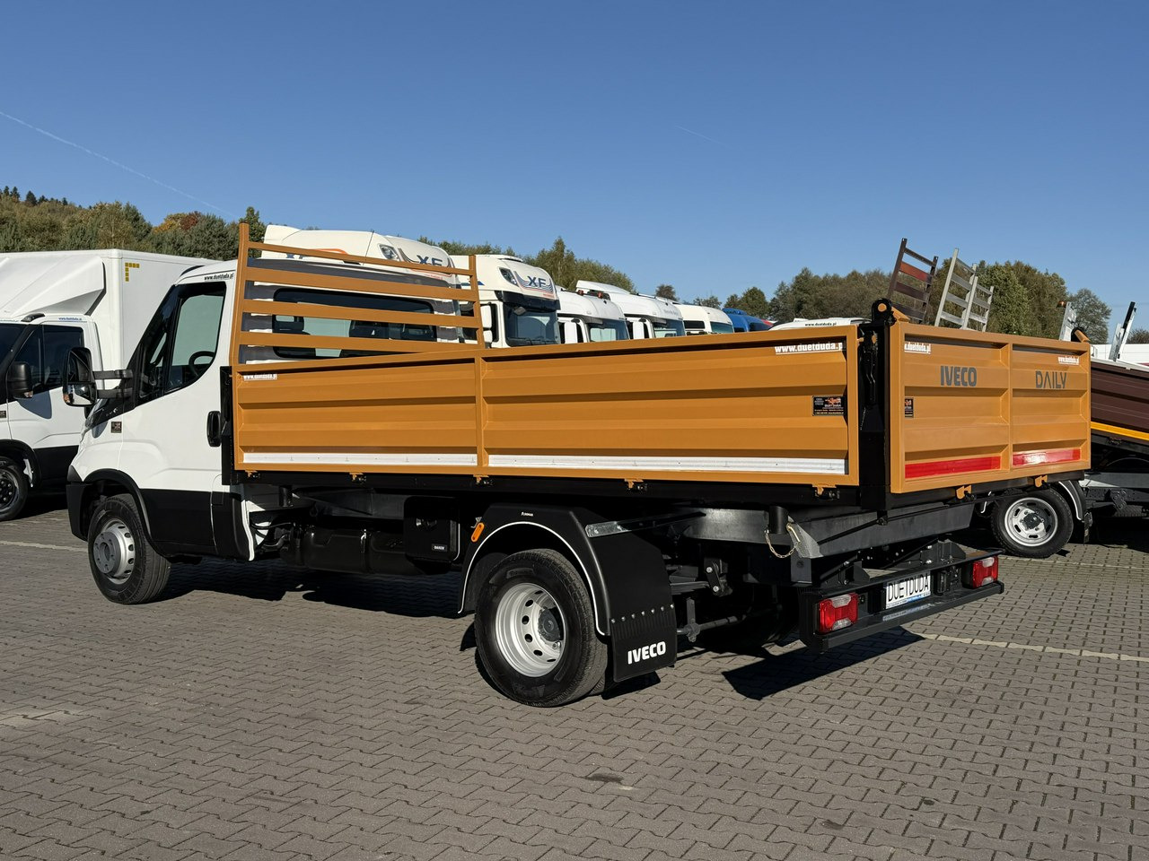 Iveco Daily 65C15 V H - Komercauto pašizgāzējs: foto 4 Iveco Daily 65C15 V H - Komercauto pašizgāzējs: foto 4