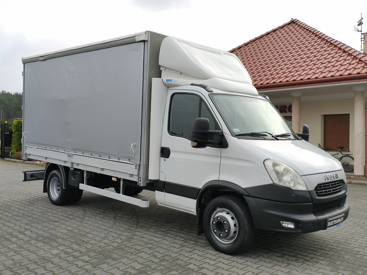 Iveco Daily 70C17 Firana Tył Drzwi Zadbany w Pełni Sprawny Super Stan - Furgons ar tentu: foto 1 Iveco Daily 70C17 Firana Tył Drzwi Zadbany w Pełni Sprawny Super Stan - Furgons ar tentu: foto 1